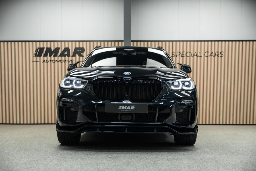 BMW X5 xDrive45e High Executive | M uitgevoerd | Stoelmassage | Sky Lounge | Head-Up | Carbon |