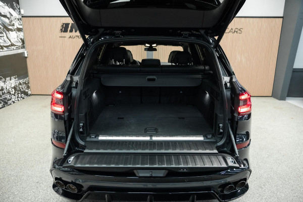 BMW X5 xDrive45e High Executive | M uitgevoerd | Stoelmassage | Sky Lounge | Head-Up | Carbon |