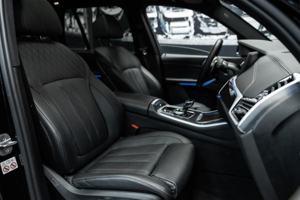 BMW X5 xDrive45e High Executive | M uitgevoerd | Stoelmassage | Sky Lounge | Head-Up | Carbon |