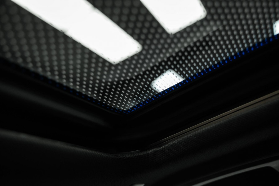 BMW X5 xDrive45e High Executive | M uitgevoerd | Stoelmassage | Sky Lounge | Head-Up | Carbon |