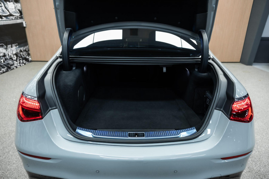 Mercedes-Benz S-Klasse AMG 63 S E Performance | Edition 1 | Carbon Rood | Achteras Besturing | Stoelmassage |