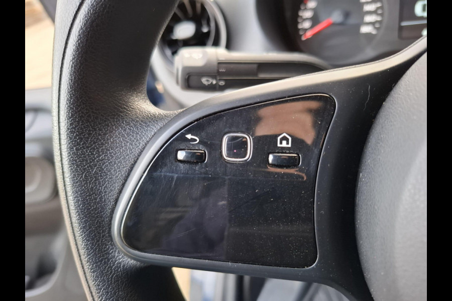 Mercedes-Benz Sprinter 311 CDI GB L2 FWD Functional 3.5T / AIRCO / CAMERA / 3 ZITS / DEALER ONDERHOUDEN / NAVI