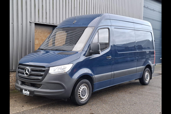Mercedes-Benz Sprinter 311 CDI GB L2 FWD Functional 3.5T / AIRCO / CAMERA / 3 ZITS / DEALER ONDERHOUDEN / NAVI
