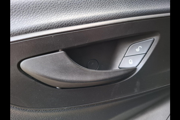 Mercedes-Benz Sprinter 311 CDI GB L2 FWD Functional 3.5T / AIRCO / CAMERA / 3 ZITS / DEALER ONDERHOUDEN / NAVI