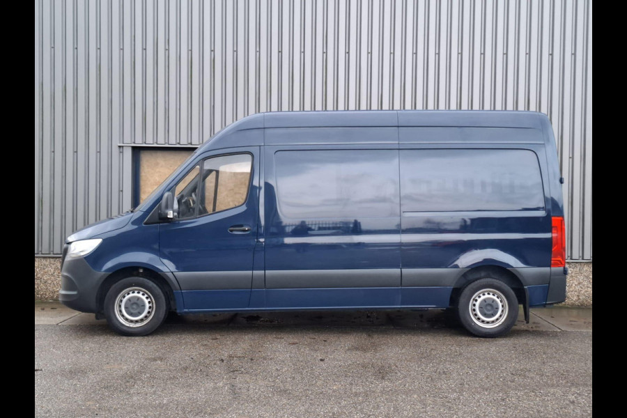 Mercedes-Benz Sprinter 311 CDI GB L2 FWD Functional 3.5T / AIRCO / CAMERA / 3 ZITS / DEALER ONDERHOUDEN / NAVI