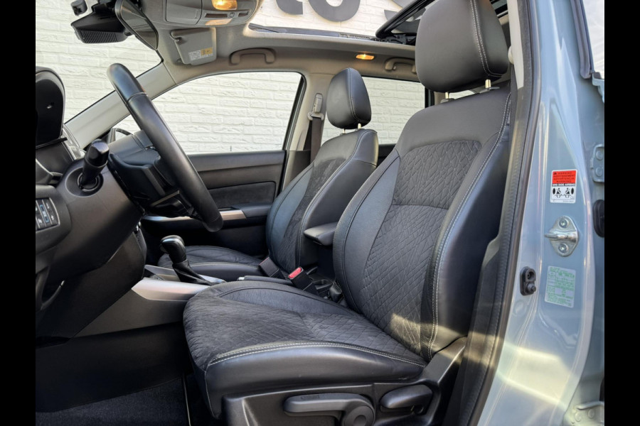 Suzuki Vitara 1.5 Hybrid Automaat Adaptive cruise Climate control Full LED Panoramadak Achteruitrijcamera Apple / Android Trekhaak