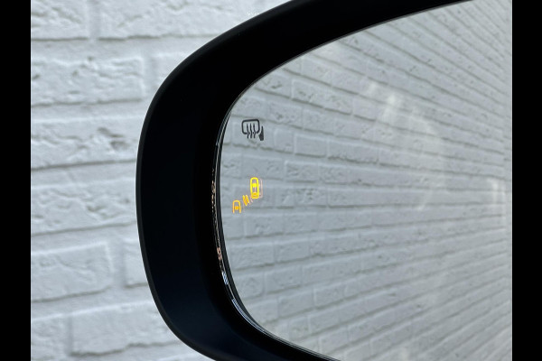 Suzuki Vitara 1.5 Hybrid Automaat Adaptive cruise Climate control Full LED Panoramadak Achteruitrijcamera Apple / Android Trekhaak