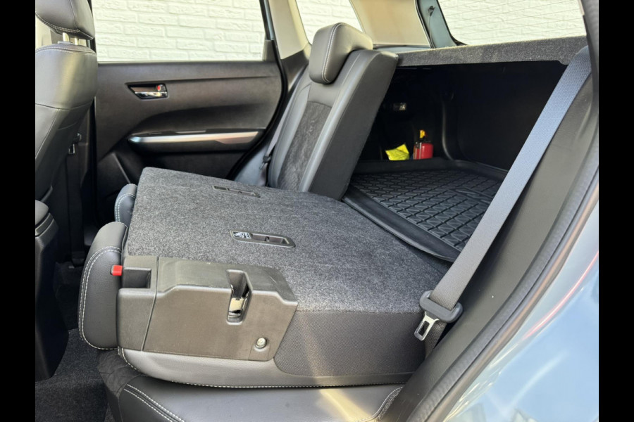 Suzuki Vitara 1.5 Hybrid Automaat Adaptive cruise Climate control Full LED Panoramadak Achteruitrijcamera Apple / Android Trekhaak