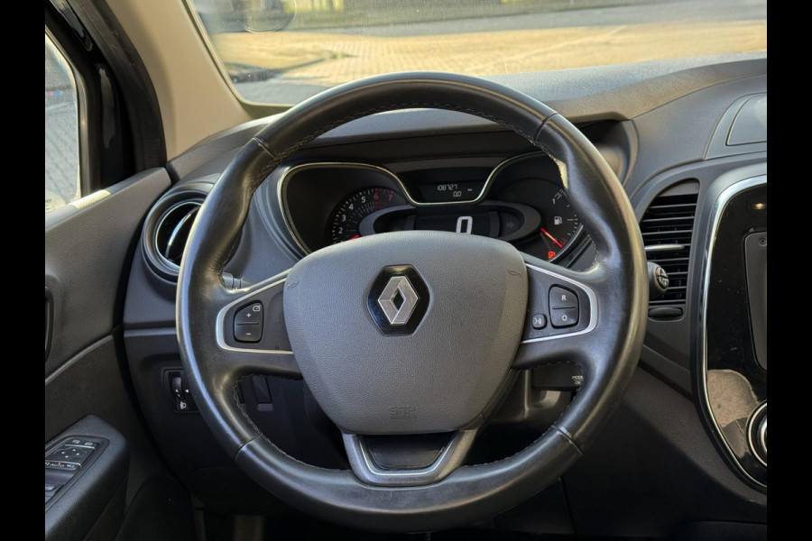 Renault Captur 1.2 TCe Bose - Navigatie I Airco I Sport velgen I PDC I LED I Comfort pakket I Dealer onderhouden