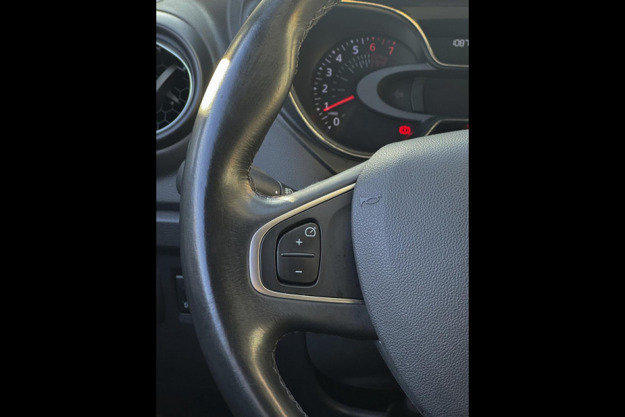 Renault Captur 1.2 TCe Bose - Navigatie I Airco I Sport velgen I PDC I LED I Comfort pakket I Dealer onderhouden