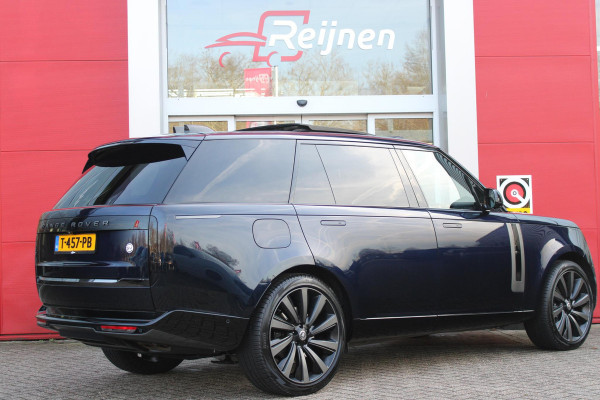 Land Rover Range Rover 4.4 V8 P530 SV LWB AWD SIGNATURE SUITE | PANORAMISCH SCHUIF/KANTEL DAK | MEESTURENDE ACHTERAS | ELEKTRISCH WEGKLAPBARE TREKHAAK | SV INTERIEUR FIRST CLASS CABIN PACK (TWEE VOLLEDIG VERTELBARE ACHTERSTOELEN MET SCHERMEN EN KOELKAST) (RSE) | 23" OBLIVN VELGEN | LUCHTVERING | MASSAGE FUNCTIE OP ALLE STOELEN INCL. VERWARMING EN KOELING | VOORRUIT/STUUR VERWARMING | PRIVACY GLASS | LEDEREN BEKLEDING SEMI ANILINE/EBONY | ADAPTIVE CRUISE CONTROL | ALLE STOELEN ELEKTRISCH VERSTELBAAR 24 VOUDIG | 360° CAMERA | HEMELBEKLEDING LEDER EBONY | DODEHOEK DETECTIE | HEAD UP DISPLAY | S