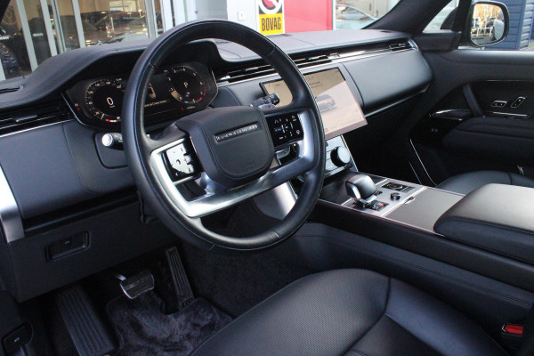 Land Rover Range Rover 4.4 V8 P530 SV LWB AWD SIGNATURE SUITE | PANORAMISCH SCHUIF/KANTEL DAK | MEESTURENDE ACHTERAS | ELEKTRISCH WEGKLAPBARE TREKHAAK | SV INTERIEUR FIRST CLASS CABIN PACK (TWEE VOLLEDIG VERTELBARE ACHTERSTOELEN MET SCHERMEN EN KOELKAST) (RSE) | 23" OBLIVN VELGEN | LUCHTVERING | MASSAGE FUNCTIE OP ALLE STOELEN INCL. VERWARMING EN KOELING | VOORRUIT/STUUR VERWARMING | PRIVACY GLASS | LEDEREN BEKLEDING SEMI ANILINE/EBONY | ADAPTIVE CRUISE CONTROL | ALLE STOELEN ELEKTRISCH VERSTELBAAR 24 VOUDIG | 360° CAMERA | HEMELBEKLEDING LEDER EBONY | DODEHOEK DETECTIE | HEAD UP DISPLAY | S
