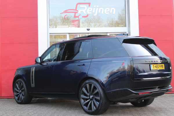 Land Rover Range Rover 4.4 V8 P530 SV LWB AWD SIGNATURE SUITE | PANORAMISCH SCHUIF/KANTEL DAK | MEESTURENDE ACHTERAS | ELEKTRISCH WEGKLAPBARE TREKHAAK | SV INTERIEUR FIRST CLASS CABIN PACK (TWEE VOLLEDIG VERTELBARE ACHTERSTOELEN MET SCHERMEN EN KOELKAST) (RSE) | 23" OBLIVN VELGEN | LUCHTVERING | MASSAGE FUNCTIE OP ALLE STOELEN INCL. VERWARMING EN KOELING | VOORRUIT/STUUR VERWARMING | PRIVACY GLASS | LEDEREN BEKLEDING SEMI ANILINE/EBONY | ADAPTIVE CRUISE CONTROL | ALLE STOELEN ELEKTRISCH VERSTELBAAR 24 VOUDIG | 360° CAMERA | HEMELBEKLEDING LEDER EBONY | DODEHOEK DETECTIE | HEAD UP DISPLAY | S