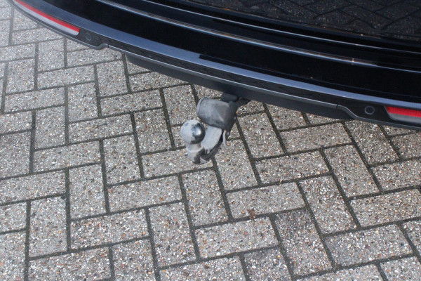 Land Rover Range Rover 4.4 V8 P530 SV LWB AWD SIGNATURE SUITE | PANORAMISCH SCHUIF/KANTEL DAK | MEESTURENDE ACHTERAS | ELEKTRISCH WEGKLAPBARE TREKHAAK | SV INTERIEUR FIRST CLASS CABIN PACK (TWEE VOLLEDIG VERTELBARE ACHTERSTOELEN MET SCHERMEN EN KOELKAST) (RSE) | 23" OBLIVN VELGEN | LUCHTVERING | MASSAGE FUNCTIE OP ALLE STOELEN INCL. VERWARMING EN KOELING | VOORRUIT/STUUR VERWARMING | PRIVACY GLASS | LEDEREN BEKLEDING SEMI ANILINE/EBONY | ADAPTIVE CRUISE CONTROL | ALLE STOELEN ELEKTRISCH VERSTELBAAR 24 VOUDIG | 360° CAMERA | HEMELBEKLEDING LEDER EBONY | DODEHOEK DETECTIE | HEAD UP DISPLAY | S