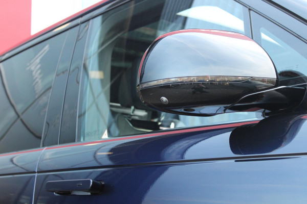 Land Rover Range Rover 4.4 V8 P530 SV LWB AWD SIGNATURE SUITE | PANORAMISCH SCHUIF/KANTEL DAK | MEESTURENDE ACHTERAS | ELEKTRISCH WEGKLAPBARE TREKHAAK | SV INTERIEUR FIRST CLASS CABIN PACK (TWEE VOLLEDIG VERTELBARE ACHTERSTOELEN MET SCHERMEN EN KOELKAST) (RSE) | 23" OBLIVN VELGEN | LUCHTVERING | MASSAGE FUNCTIE OP ALLE STOELEN INCL. VERWARMING EN KOELING | VOORRUIT/STUUR VERWARMING | PRIVACY GLASS | LEDEREN BEKLEDING SEMI ANILINE/EBONY | ADAPTIVE CRUISE CONTROL | ALLE STOELEN ELEKTRISCH VERSTELBAAR 24 VOUDIG | 360° CAMERA | HEMELBEKLEDING LEDER EBONY | DODEHOEK DETECTIE | HEAD UP DISPLAY | S