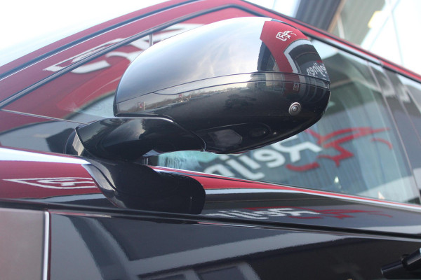 Land Rover Range Rover 4.4 V8 P530 SV LWB AWD SIGNATURE SUITE | PANORAMISCH SCHUIF/KANTEL DAK | MEESTURENDE ACHTERAS | ELEKTRISCH WEGKLAPBARE TREKHAAK | SV INTERIEUR FIRST CLASS CABIN PACK (TWEE VOLLEDIG VERTELBARE ACHTERSTOELEN MET SCHERMEN EN KOELKAST) (RSE) | 23" OBLIVN VELGEN | LUCHTVERING | MASSAGE FUNCTIE OP ALLE STOELEN INCL. VERWARMING EN KOELING | VOORRUIT/STUUR VERWARMING | PRIVACY GLASS | LEDEREN BEKLEDING SEMI ANILINE/EBONY | ADAPTIVE CRUISE CONTROL | ALLE STOELEN ELEKTRISCH VERSTELBAAR 24 VOUDIG | 360° CAMERA | HEMELBEKLEDING LEDER EBONY | DODEHOEK DETECTIE | HEAD UP DISPLAY | S