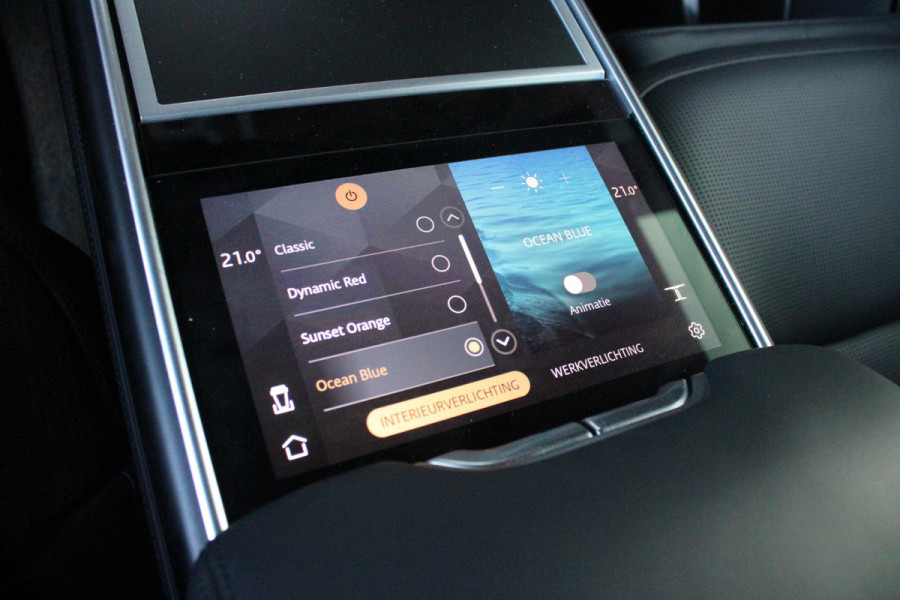 Land Rover Range Rover 4.4 V8 P530 SV LWB AWD SIGNATURE SUITE | PANORAMISCH SCHUIF/KANTEL DAK | MEESTURENDE ACHTERAS | ELEKTRISCH WEGKLAPBARE TREKHAAK | SV INTERIEUR FIRST CLASS CABIN PACK (TWEE VOLLEDIG VERTELBARE ACHTERSTOELEN MET SCHERMEN EN KOELKAST) (RSE) | 23" OBLIVN VELGEN | LUCHTVERING | MASSAGE FUNCTIE OP ALLE STOELEN INCL. VERWARMING EN KOELING | VOORRUIT/STUUR VERWARMING | PRIVACY GLASS | LEDEREN BEKLEDING SEMI ANILINE/EBONY | ADAPTIVE CRUISE CONTROL | ALLE STOELEN ELEKTRISCH VERSTELBAAR 24 VOUDIG | 360° CAMERA | HEMELBEKLEDING LEDER EBONY | DODEHOEK DETECTIE | HEAD UP DISPLAY | S