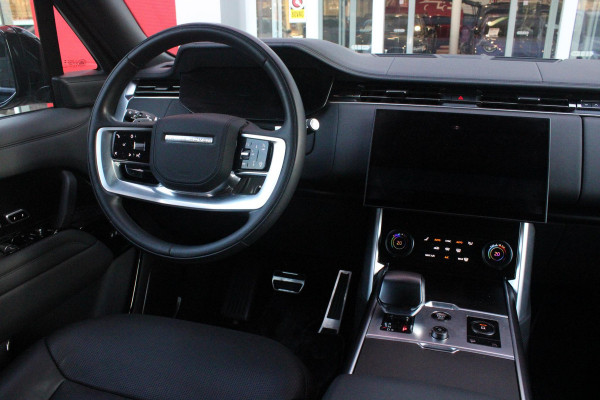 Land Rover Range Rover 4.4 V8 P530 SV LWB AWD SIGNATURE SUITE | PANORAMISCH SCHUIF/KANTEL DAK | MEESTURENDE ACHTERAS | ELEKTRISCH WEGKLAPBARE TREKHAAK | SV INTERIEUR FIRST CLASS CABIN PACK (TWEE VOLLEDIG VERTELBARE ACHTERSTOELEN MET SCHERMEN EN KOELKAST) (RSE) | 23" OBLIVN VELGEN | LUCHTVERING | MASSAGE FUNCTIE OP ALLE STOELEN INCL. VERWARMING EN KOELING | VOORRUIT/STUUR VERWARMING | PRIVACY GLASS | LEDEREN BEKLEDING SEMI ANILINE/EBONY | ADAPTIVE CRUISE CONTROL | ALLE STOELEN ELEKTRISCH VERSTELBAAR 24 VOUDIG | 360° CAMERA | HEMELBEKLEDING LEDER EBONY | DODEHOEK DETECTIE | HEAD UP DISPLAY | S
