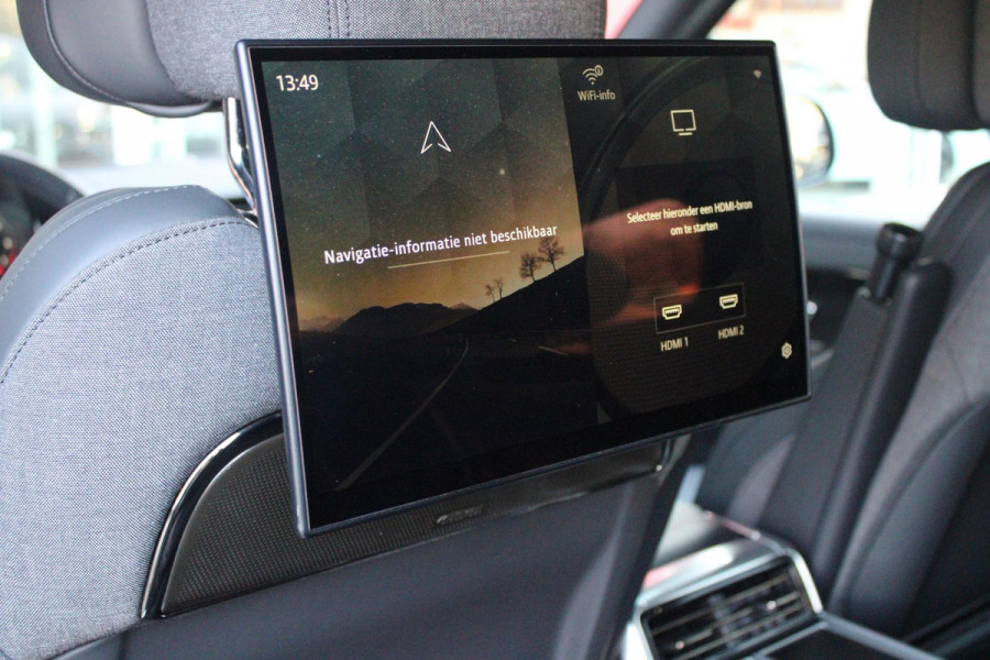 Land Rover Range Rover 4.4 V8 P530 SV LWB AWD SIGNATURE SUITE | PANORAMISCH SCHUIF/KANTEL DAK | MEESTURENDE ACHTERAS | ELEKTRISCH WEGKLAPBARE TREKHAAK | SV INTERIEUR FIRST CLASS CABIN PACK (TWEE VOLLEDIG VERTELBARE ACHTERSTOELEN MET SCHERMEN EN KOELKAST) (RSE) | 23" OBLIVN VELGEN | LUCHTVERING | MASSAGE FUNCTIE OP ALLE STOELEN INCL. VERWARMING EN KOELING | VOORRUIT/STUUR VERWARMING | PRIVACY GLASS | LEDEREN BEKLEDING SEMI ANILINE/EBONY | ADAPTIVE CRUISE CONTROL | ALLE STOELEN ELEKTRISCH VERSTELBAAR 24 VOUDIG | 360° CAMERA | HEMELBEKLEDING LEDER EBONY | DODEHOEK DETECTIE | HEAD UP DISPLAY | S