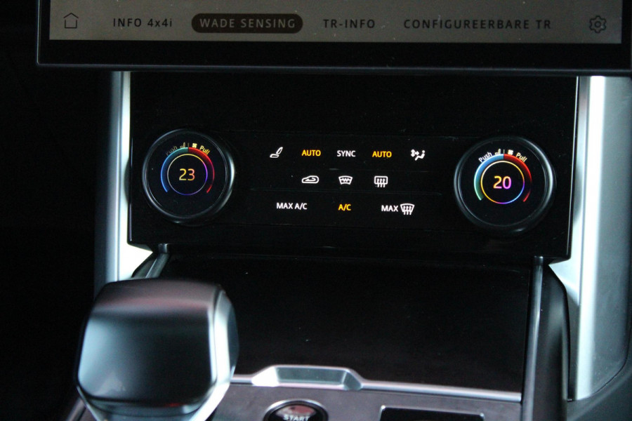 Land Rover Range Rover 4.4 V8 P530 SV LWB AWD SIGNATURE SUITE | PANORAMISCH SCHUIF/KANTEL DAK | MEESTURENDE ACHTERAS | ELEKTRISCH WEGKLAPBARE TREKHAAK | SV INTERIEUR FIRST CLASS CABIN PACK (TWEE VOLLEDIG VERTELBARE ACHTERSTOELEN MET SCHERMEN EN KOELKAST) (RSE) | 23" OBLIVN VELGEN | LUCHTVERING | MASSAGE FUNCTIE OP ALLE STOELEN INCL. VERWARMING EN KOELING | VOORRUIT/STUUR VERWARMING | PRIVACY GLASS | LEDEREN BEKLEDING SEMI ANILINE/EBONY | ADAPTIVE CRUISE CONTROL | ALLE STOELEN ELEKTRISCH VERSTELBAAR 24 VOUDIG | 360° CAMERA | HEMELBEKLEDING LEDER EBONY | DODEHOEK DETECTIE | HEAD UP DISPLAY | S