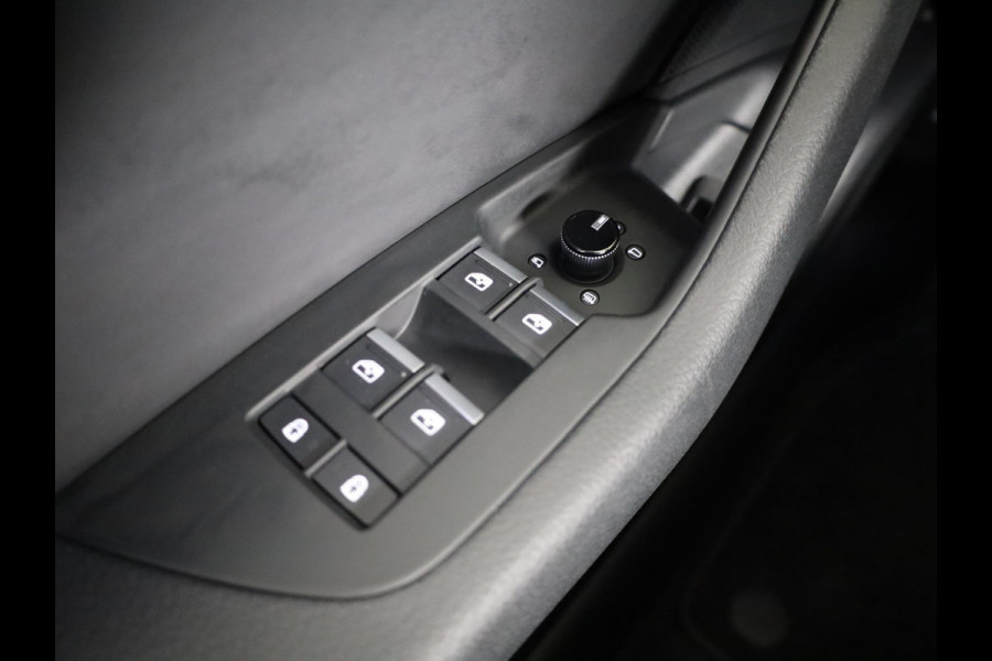 Audi A6 Avant 50 TFSI e quattro Advanced edition 299pk| Panoramadak | Head Up Display | Trekhaak | Lederen bekleding | Parkeercamera