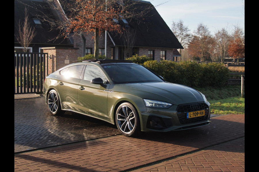 Audi A5 Sportback 35 TFSI S edition Competition | Panoramadak | Sfeerverlichting | Apple Carplay | Virtual Cockpit |