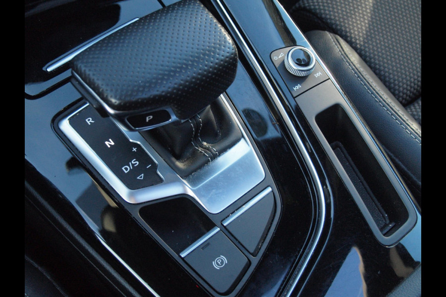 Audi A5 Sportback 35 TFSI S edition Competition | Panoramadak | Sfeerverlichting | Apple Carplay | Virtual Cockpit |