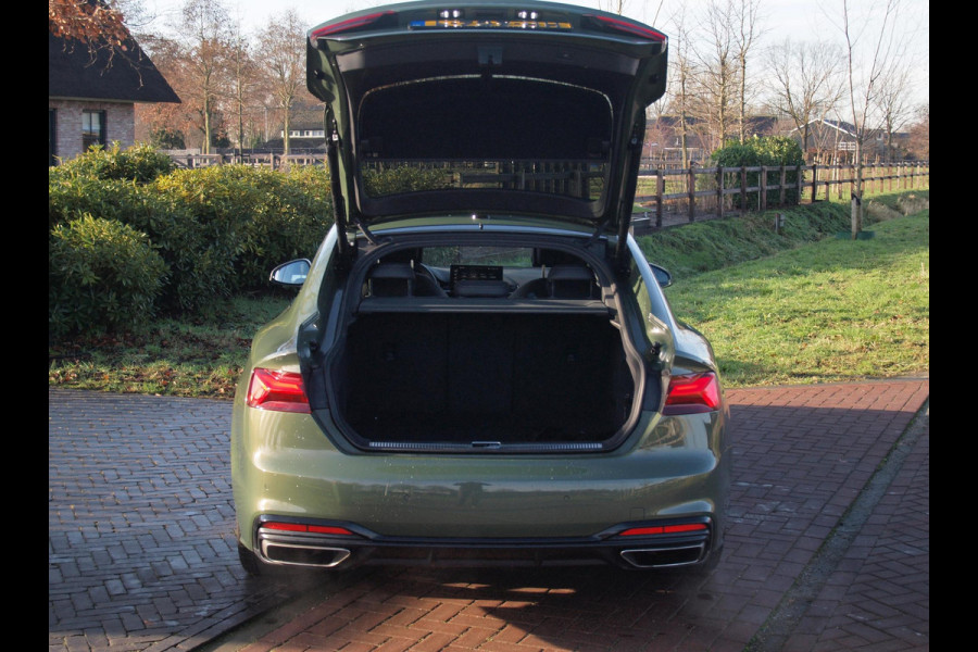 Audi A5 Sportback 35 TFSI S edition Competition | Panoramadak | Sfeerverlichting | Apple Carplay | Virtual Cockpit |