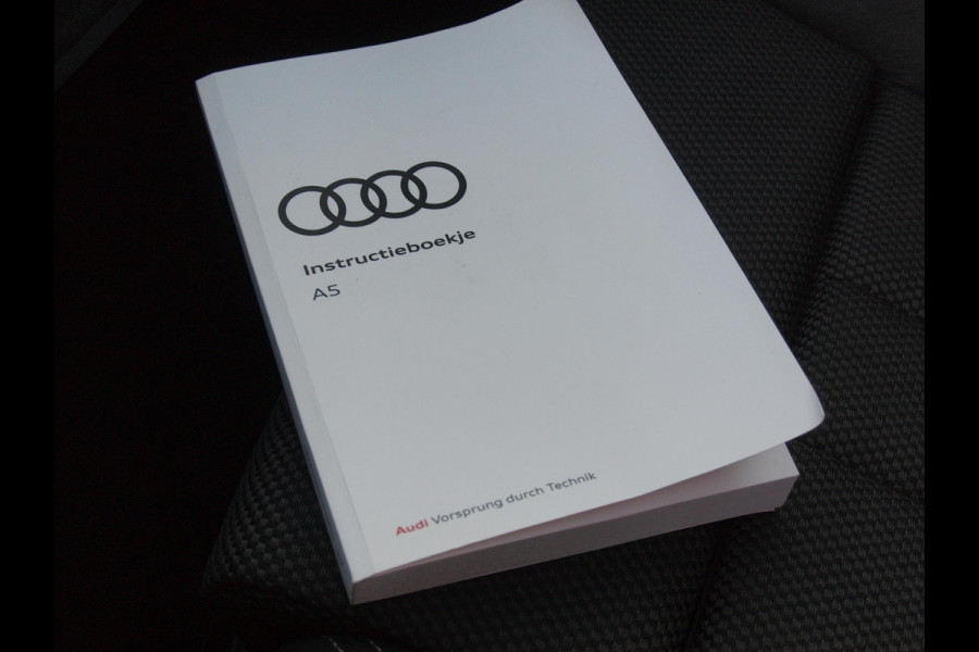 Audi A5 Sportback 35 TFSI S edition Competition | Panoramadak | Sfeerverlichting | Apple Carplay | Virtual Cockpit |