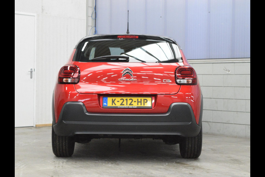 Citroën C3 1.2 PureTech Feel | CRUISECONTROL | CARPLAY | E.C.C. | ZWART DAK |