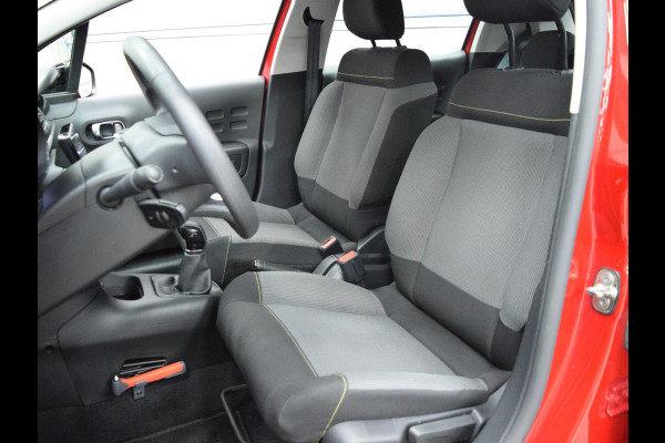 Citroën C3 1.2 PureTech Feel | CRUISECONTROL | CARPLAY | E.C.C. | ZWART DAK |