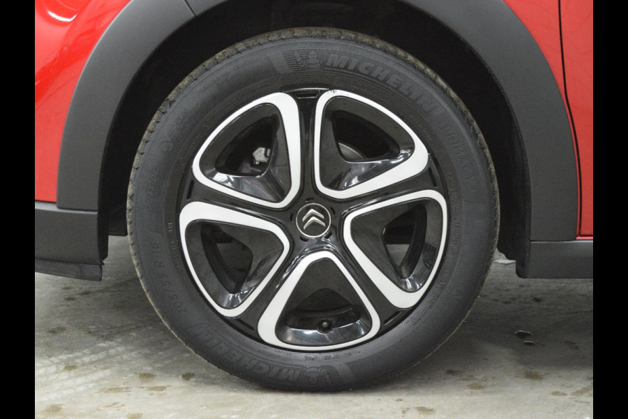 Citroën C3 1.2 PureTech Feel | CRUISECONTROL | CARPLAY | E.C.C. | ZWART DAK |