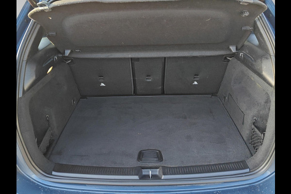 Mercedes-Benz B-Klasse 180 Business Solution AMG | AMG Styling | Sfeerverlichting | Voorstoelen verwarmd
