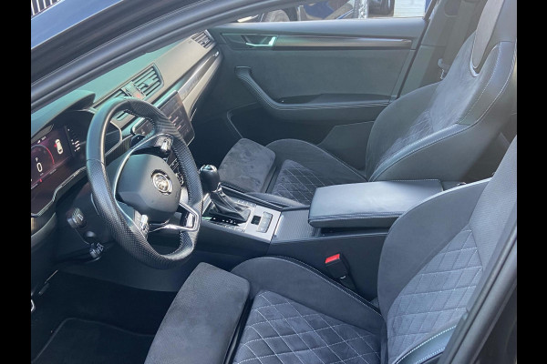 Škoda Superb Combi 1.5TSI RS-SPORTLINE/PANO/MAXTON/VIRTUAL