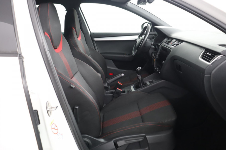 Škoda Octavia 1.0 TSI Greentech Sport Business|Trekhaak|17"|Cruise|Climate