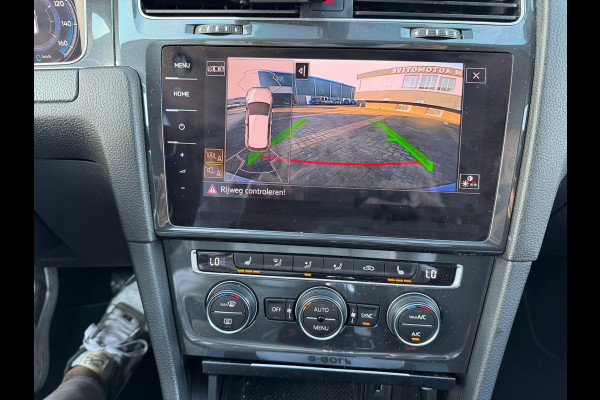 Volkswagen e-Golf e-Golf VERWACHT SOH 90% | ACHTERUITRIJ CAMERA | DIG. DASH| DODE HOEK| CARPLAY| STOELVERWARMING| LEUKE COMPLETE AUTO| RIJKLAAR INCL. 12 MND BOVAG GARANTIE