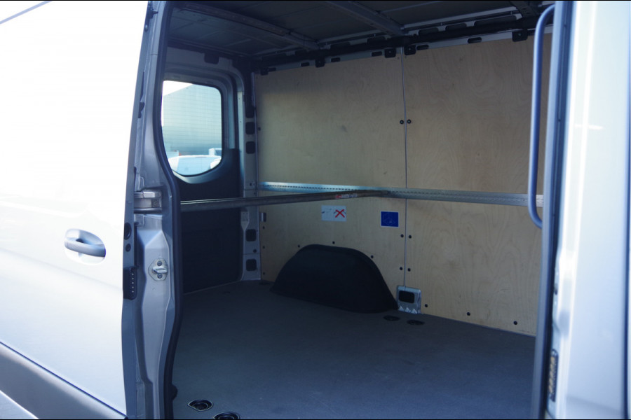 Mercedes-Benz Sprinter 315 1.9 CDI 3-ZITS, RWD L1H1 AUT. TREKHAAK 2800KG, CAMERA, NAVI, CRUISE, CLIMA