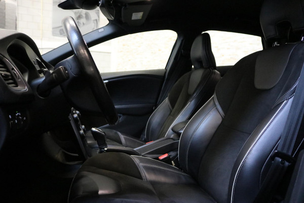 Volvo V40 2.0 T4 Business Sport | 2X R Design | Navi | NAP | NL AUTO |