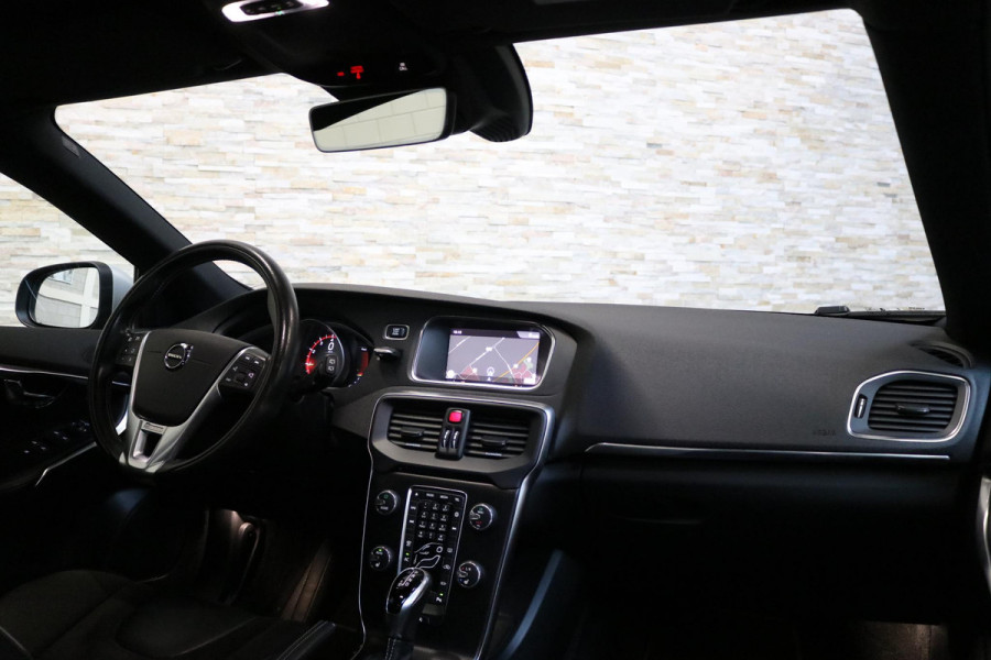 Volvo V40 2.0 T4 Business Sport | 2X R Design | Navi | NAP | NL AUTO |