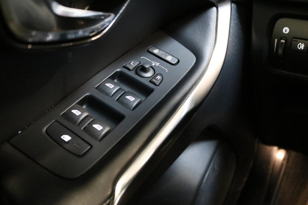Volvo V40 2.0 T4 Business Sport | 2X R Design | Navi | NAP | NL AUTO |