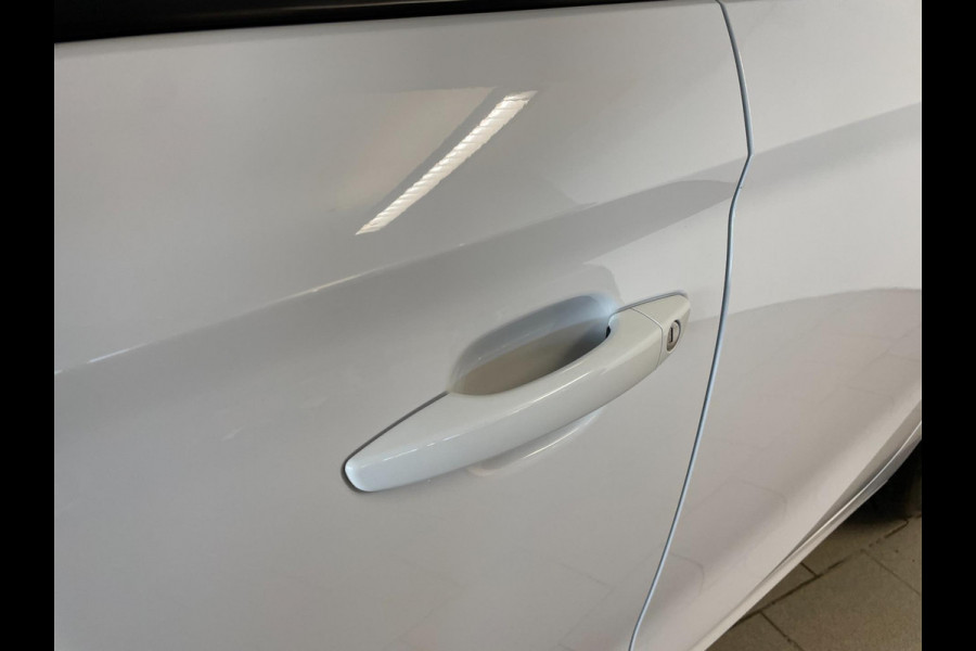 Opel Corsa 1.2 Edition AIRCO NAVI CRUISE STUURVERW PDC BLUETOOTH VELGEN ELEK RAMEN CENT VERG NIEUWSTAAT