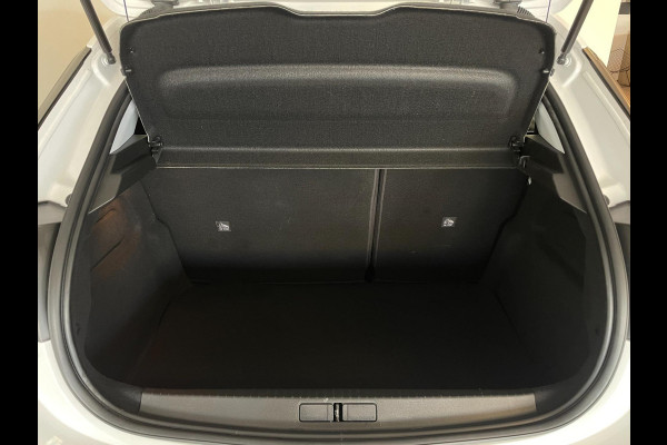 Opel Corsa 1.2 Edition AIRCO NAVI CRUISE STUURVERW PDC BLUETOOTH VELGEN ELEK RAMEN CENT VERG NIEUWSTAAT