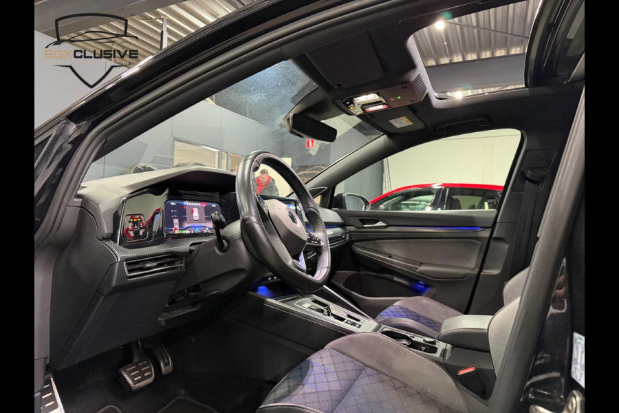 Volkswagen Golf 2.0 TSI R 4Motion Pano/HarmanKardon/Keyless