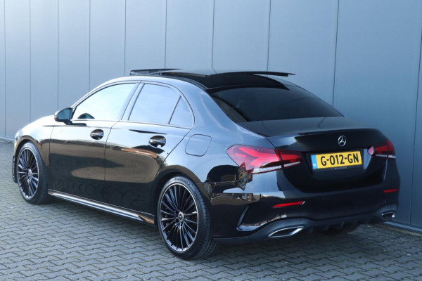 Mercedes-Benz A-Klasse 180 AMG | PANO | Sfeerverlichting | Camera | Nette auto!