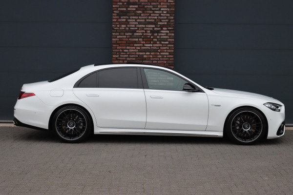 Mercedes-Benz S-Klasse AMG 63 S E Performance | 802pk | Carbon | Achterasbesturing | Distronic+ | Chauffeurspakket | Entertainment Achter | Stoelventilatie | Zonweringspakket | Vlakkenverwarming | Kuitmassage | Burmester High End 4D |