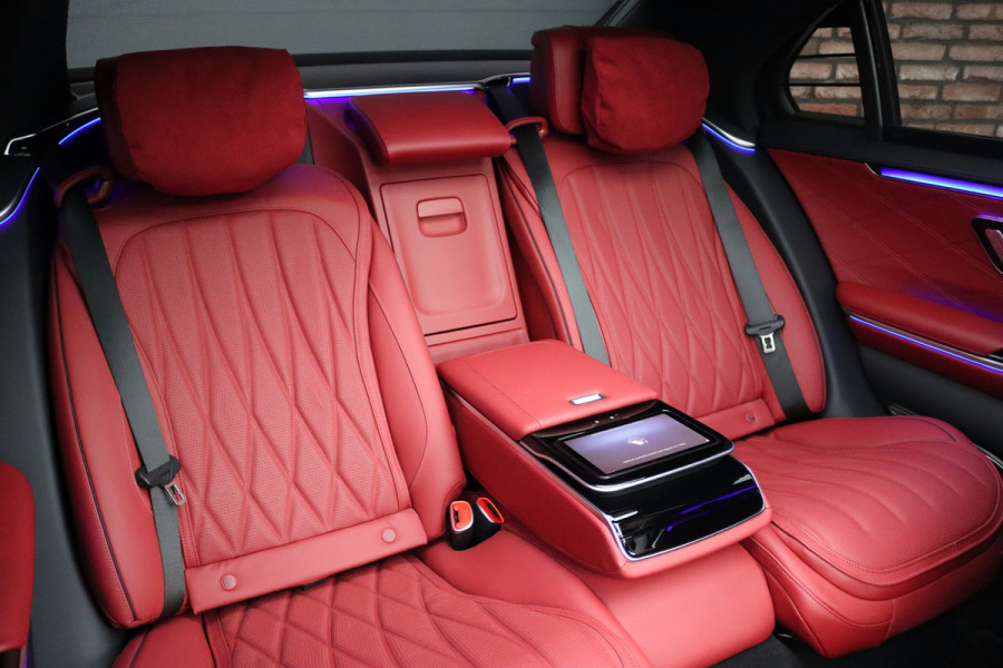 Mercedes-Benz S-Klasse AMG 63 S E Performance | 802pk | Carbon | Achterasbesturing | Distronic+ | Chauffeurspakket | Entertainment Achter | Stoelventilatie | Zonweringspakket | Vlakkenverwarming | Kuitmassage | Burmester High End 4D |