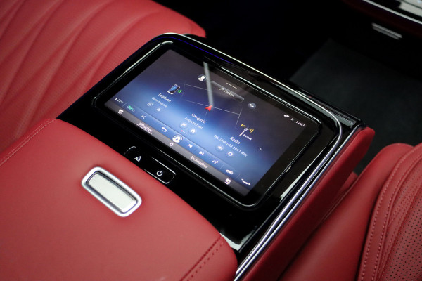 Mercedes-Benz S-Klasse AMG 63 S E Performance | 802pk | Carbon | Achterasbesturing | Distronic+ | Chauffeurspakket | Entertainment Achter | Stoelventilatie | Zonweringspakket | Vlakkenverwarming | Kuitmassage | Burmester High End 4D |