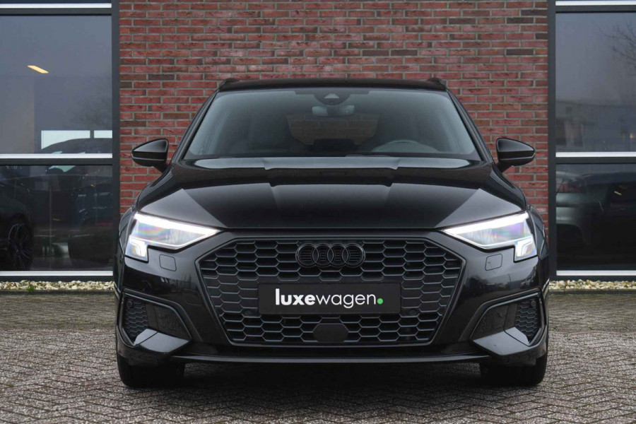 Audi A3 Sportback 40 TFSI e S-Line S-zetels ACC B&O El-klep Camera 19inch