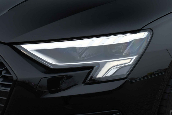 Audi A3 Sportback 40 TFSI e S-Line S-zetels ACC B&O El-klep Camera 19inch