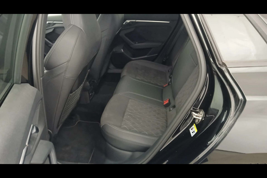 Audi A3 Sportback 40 TFSI e S-Line S-zetels ACC B&O El-klep Camera 19inch